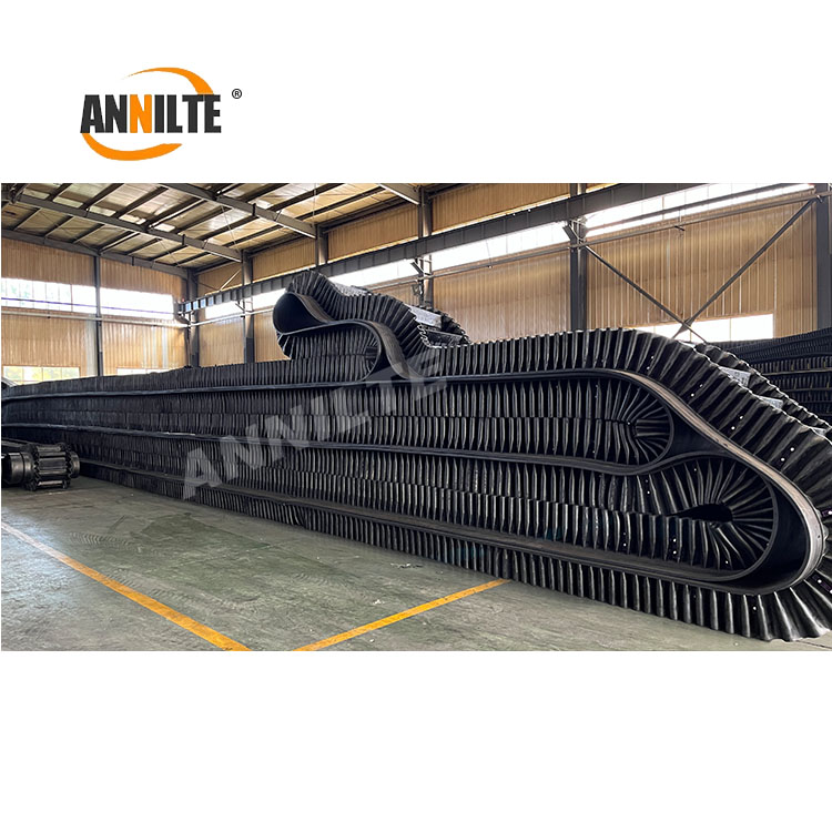 China Large Inclination Edge Rubber Conveyor Belt Manufacturer And