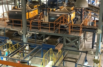 Waste glass in addition to impurity sorting line site