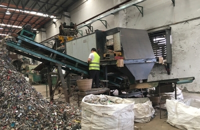 Paper slag sorting line